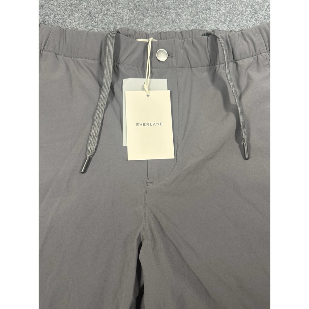 Everlane The Performance Chino Short‎ Medium Grey - Picture 2 of 8